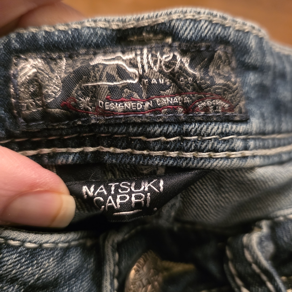 Silver Natsuki Capri Sz 32. 27" Inseam. Dark Blue With Contrast Stitching. - Picture 3 of 8